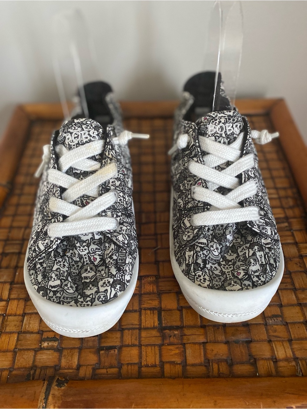 BOBS from Skechers Slip-On Sneakers 7.5 Cats Purr Party Whimsy Beach Quirky Cozy